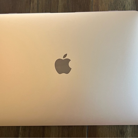 MacBook Air - Picture 2 of 5